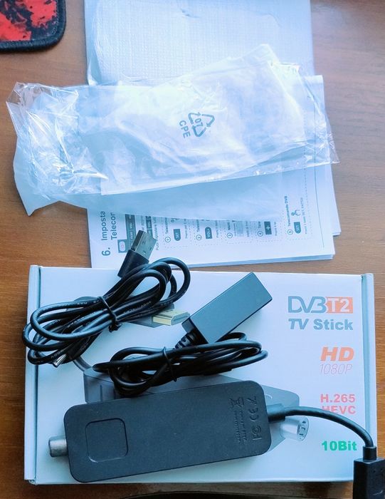 Приставка DVB-T2 Dcolor