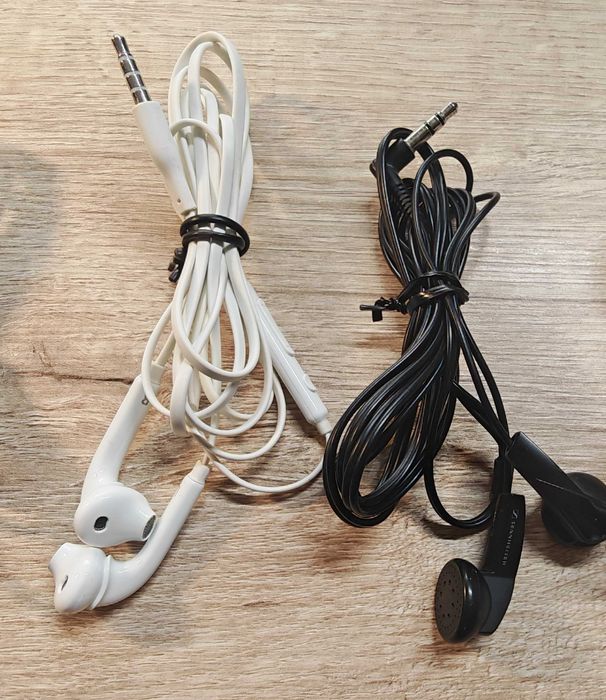 Słuchawki 6 szt. - AKG, Samsung, Sennheiser