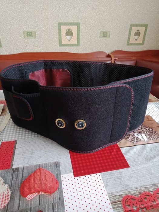 Нагрівальний пояс для попереку