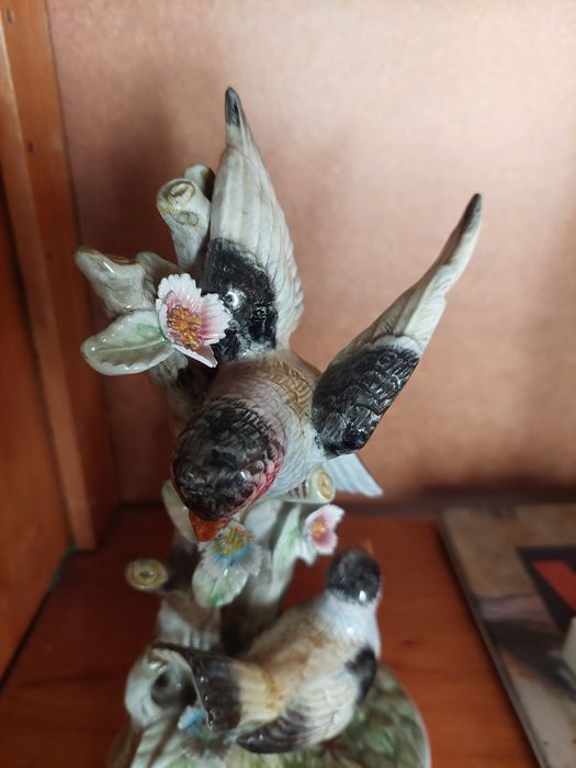 Escultura faiança pássaros