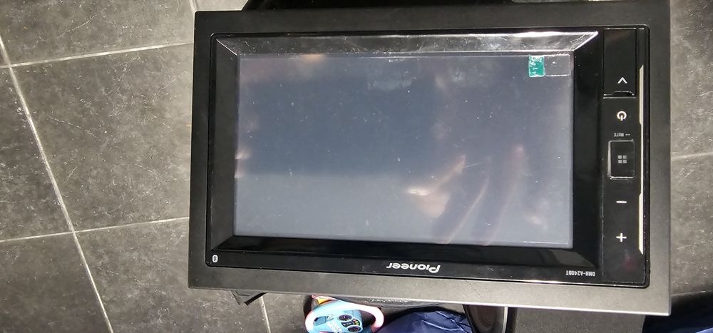 Autoradio pionner DMH-A240bt