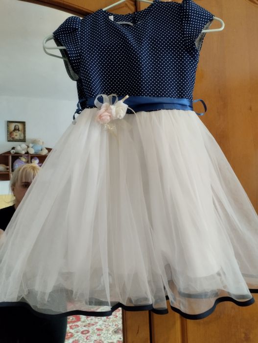 Продам нарядне плаття Без дефектів.