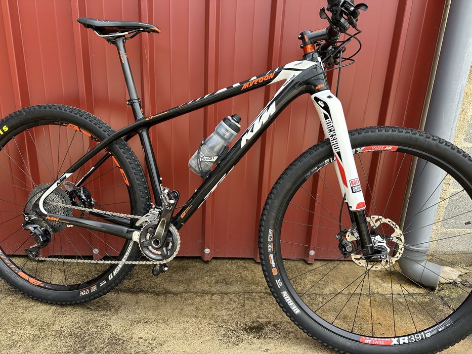 Ktm myroon prime