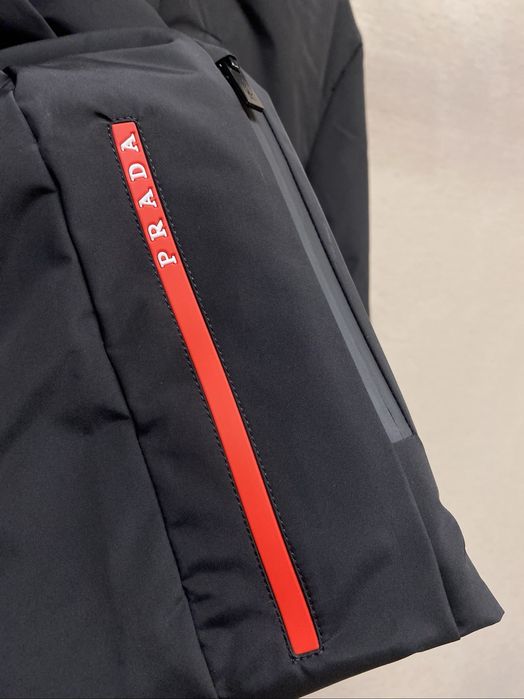 Prada куртка демісезон