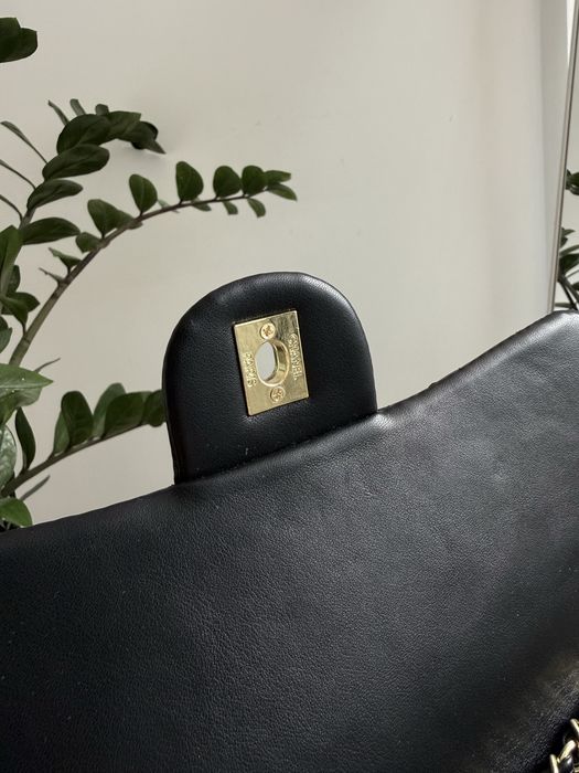 Популярна сумка в стилі шанель chanel стьобана трендова сумочка в золотій фурнітурі
