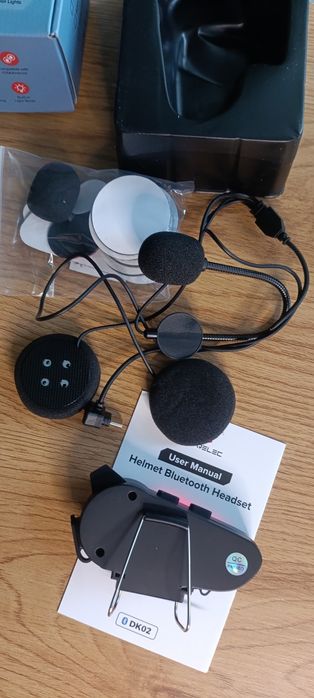 Блутуз гарнітура для шолома GEARELEC DK02. Є самовивіз від М.Осокорки