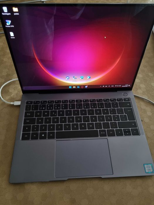 Portatil Huawei matebook x pro
