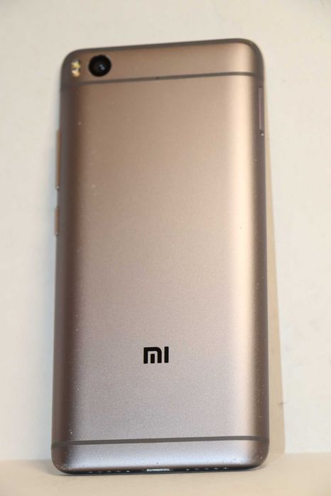 Xiaomi Mi5s 3/64GB Gray, хороший стан!
