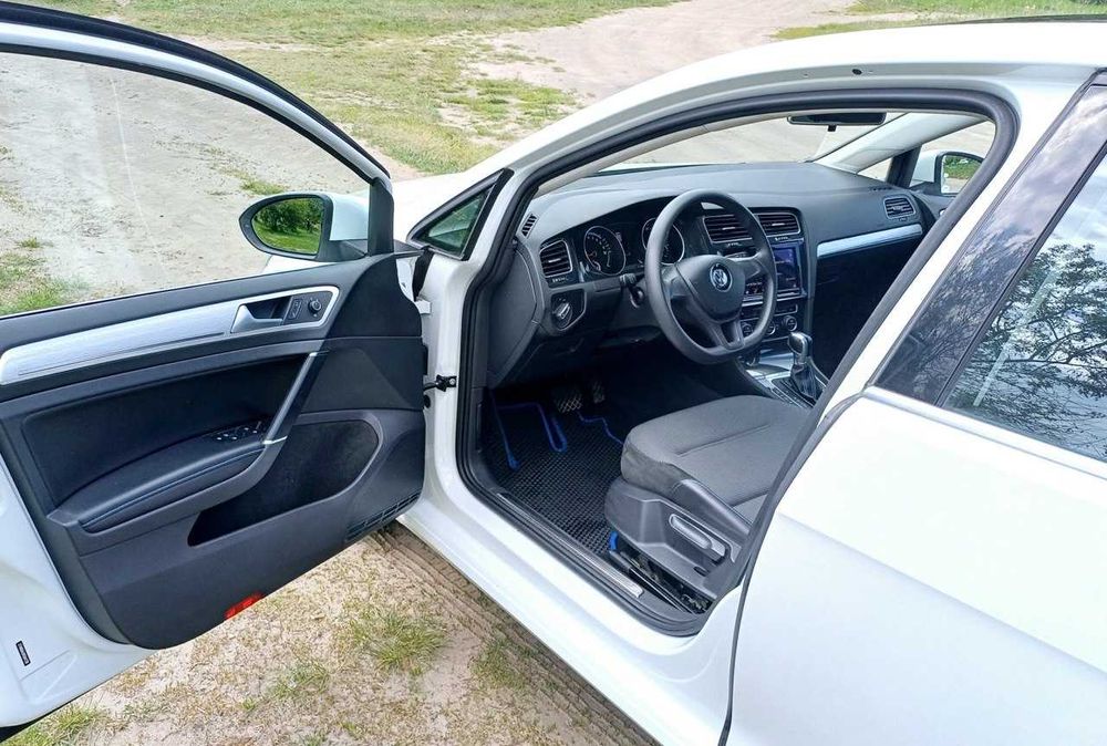 Продаж VW e-Golf