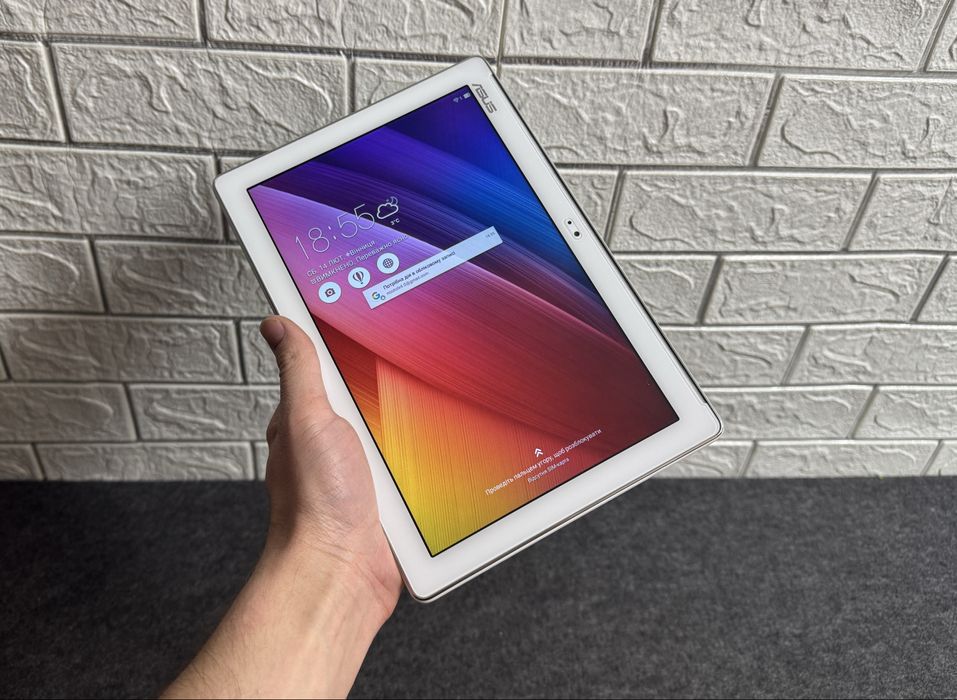 ASUS ZenPad 10 — планшет для навчання та роботи