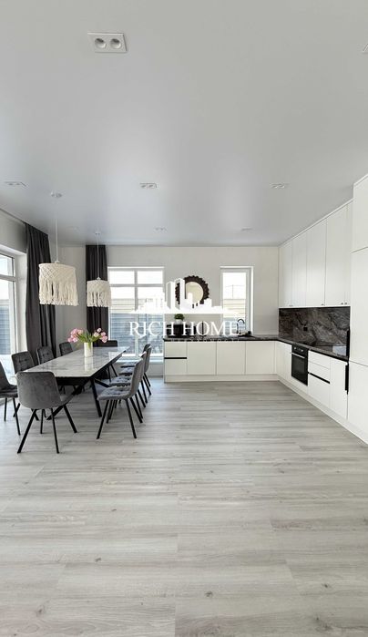 Унікальна пропозиція! Сучасний будинок, басейн з підігрівом, 8 соток