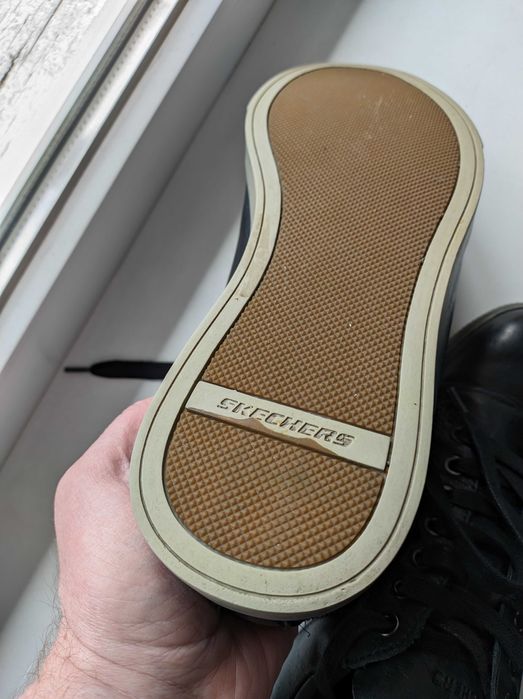 Продам Skechers Volden Fandom (43р)