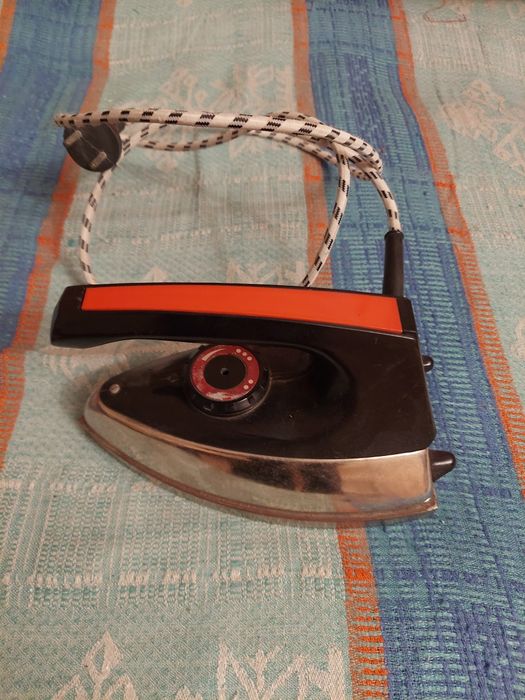 Утюг, радянський.