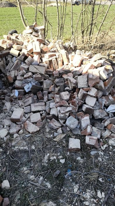 Gruz czerwona cegła