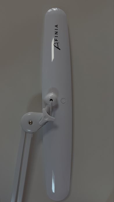 Lampa warsztatowa Afinia