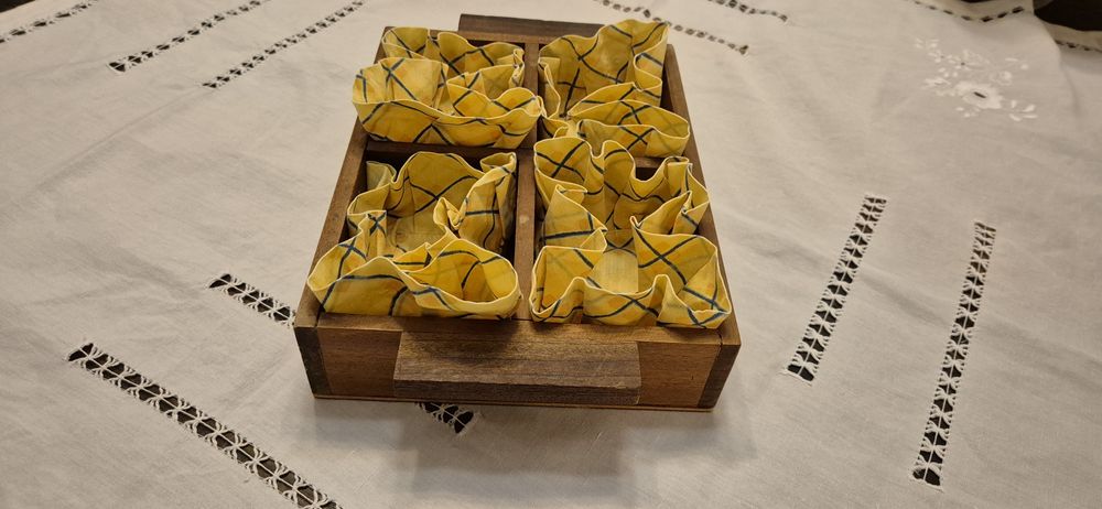 Suporte de Chás - caixa em madeira