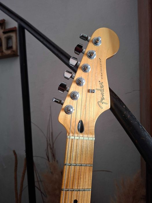 Fender Blacktop Stratocaster HH MIM + Case Rígido (Excelente Estado)