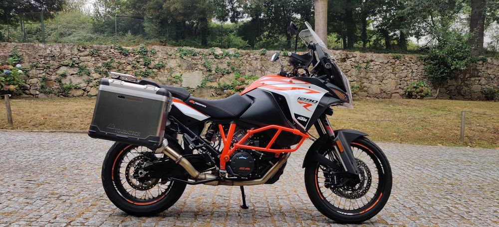 KTM 1290 em estado irrepreensível!