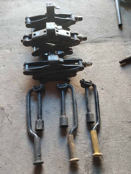 Продам Домкрати. Різних машин..ф