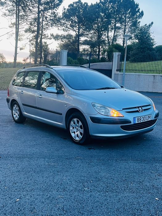 Peugeot 307 sw 2004 1.4 diesel - economica - com ar condicionado e multimedia