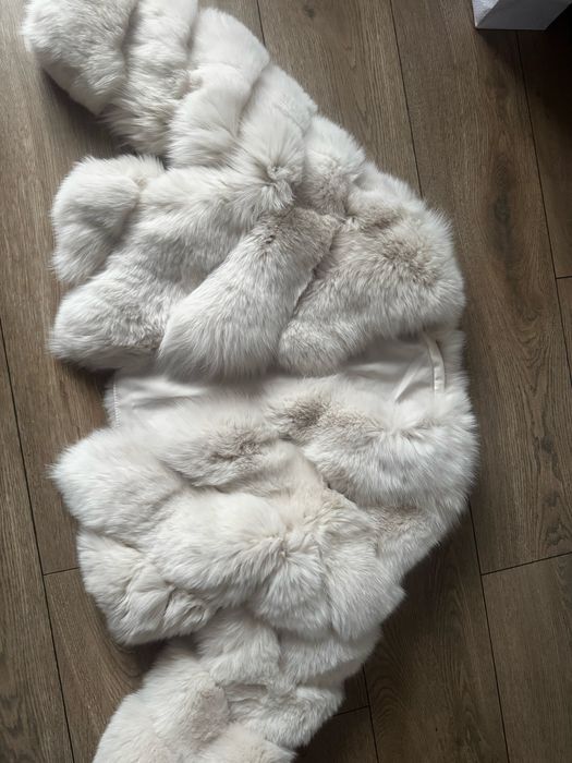 Futro krotkie kolor bezowy rozm s-l