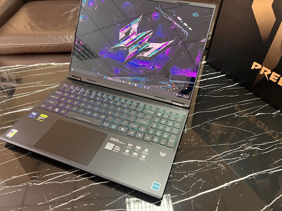 Acer Predator 16s Oled Rtx 5070ti Ultra 9-275hx ddr5-32 ssd1tb