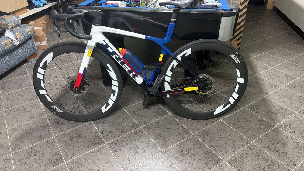 Trek madone slr7 gen 8 sram force T.S