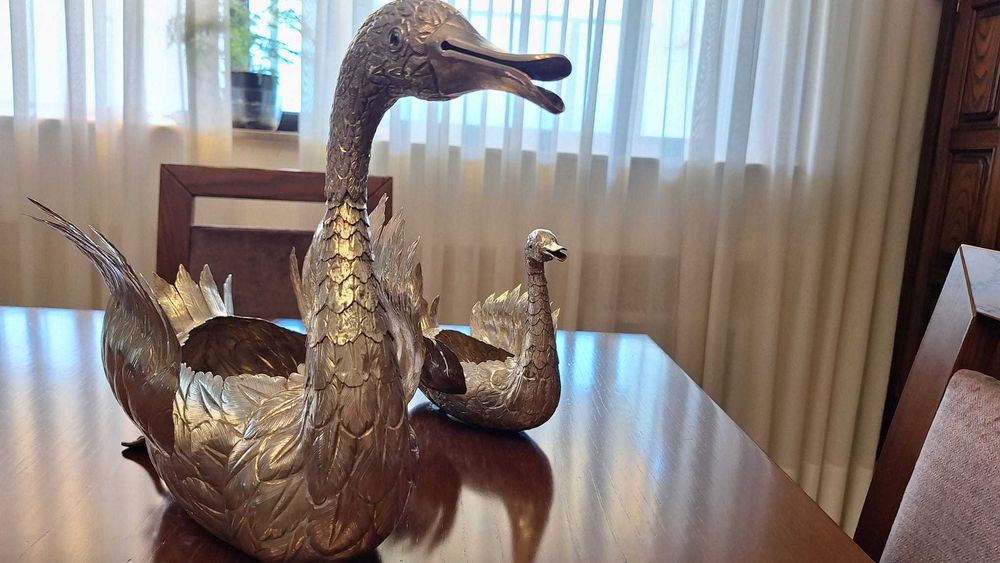2 Cisnes Floreira em Prata 925 - Assinatura Manuel Alcino