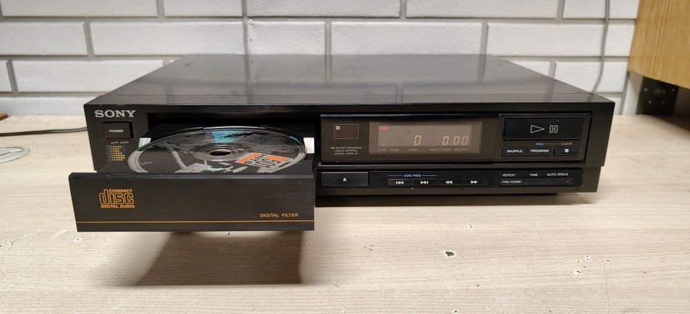 Odtwarzacz CD player SONY CDP-310