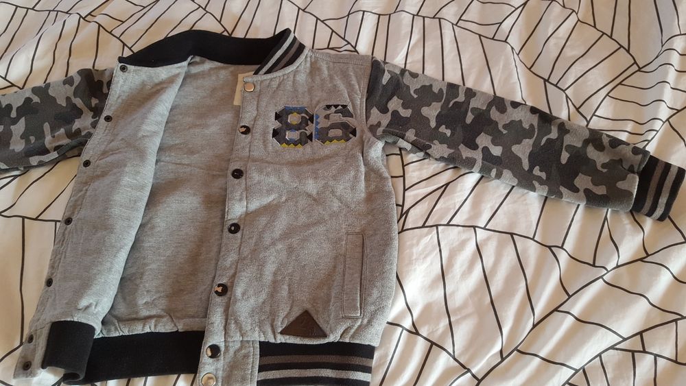 Piękna ciepła bluza moro Smyk r. 134