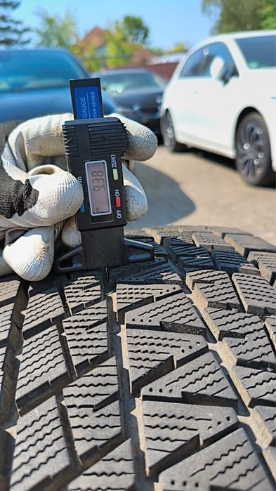 Alufelgi Jeep 16 cali 5x127 245/75R16 Bridgestone zima