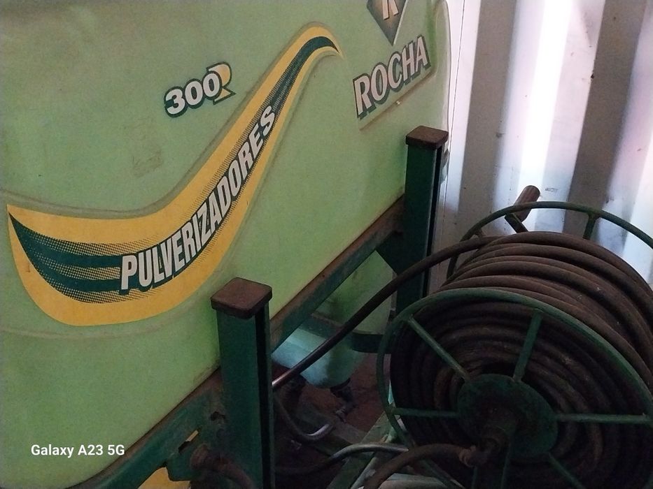 Pulverizador Rocha 300l