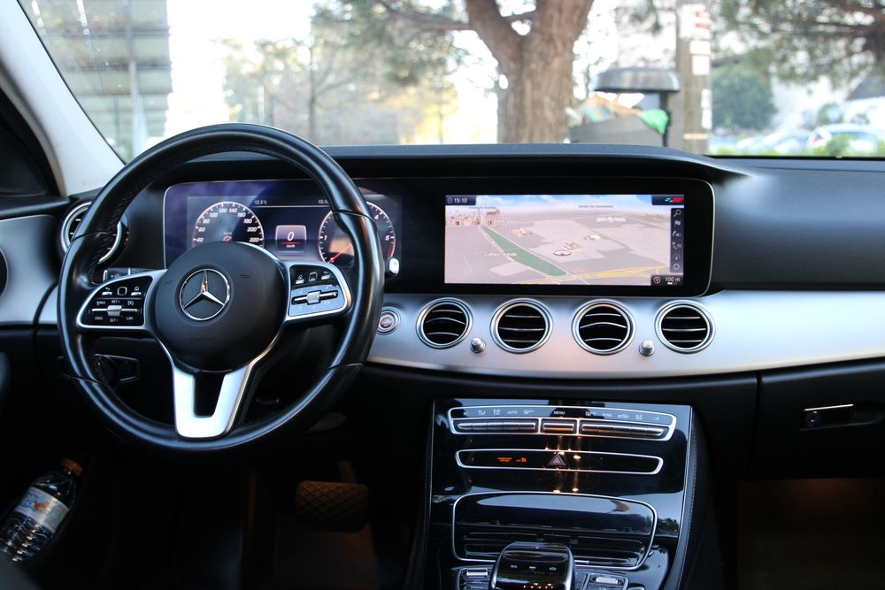 Mercedes-Benz E 220
