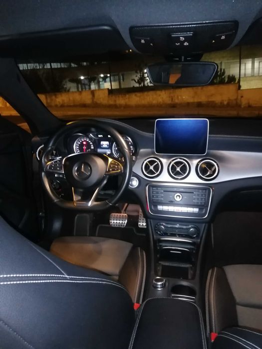 Mercedes CLA 180 Chooting Break AMG line