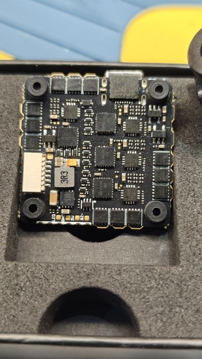 Kомпоненти дрона . Одним лотом