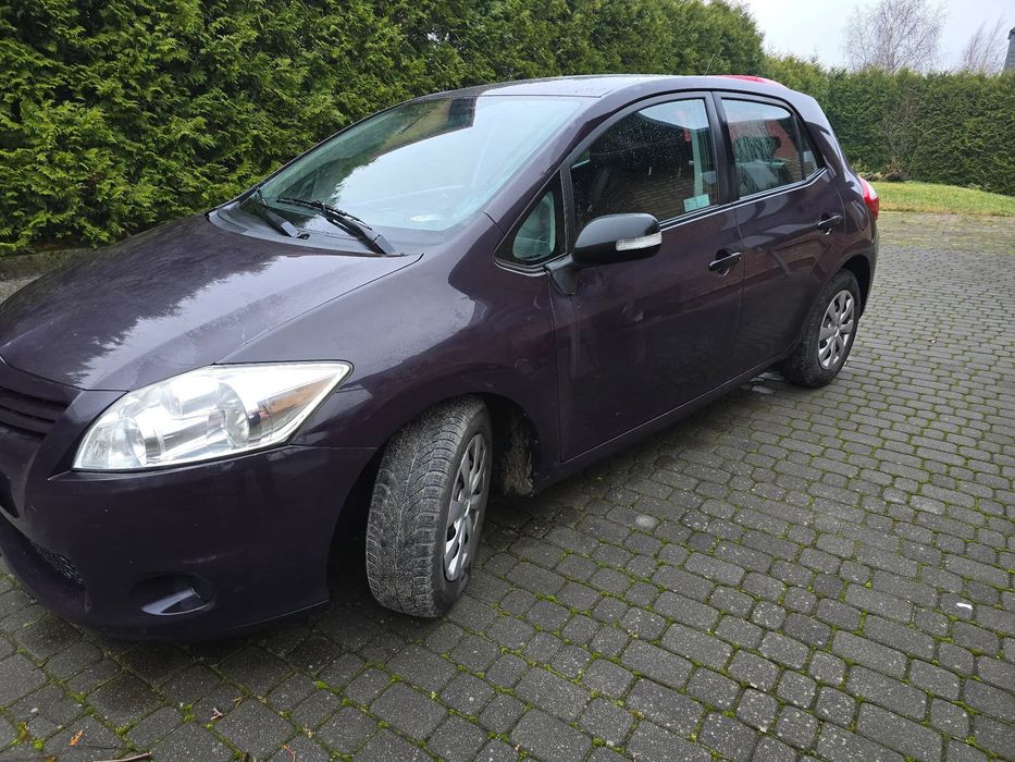 Toyota Auris TOYOTA AURIS 2011/2012
