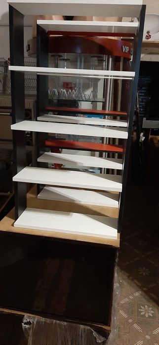 Продам полку настенную