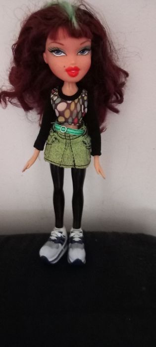 Boneca bratz linda