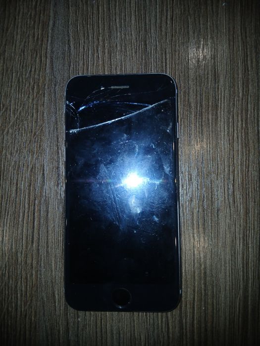 Продам айфон 6 s