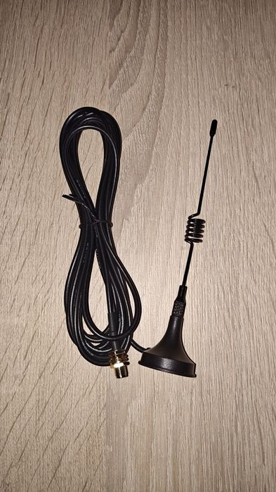 Antena wzmacniająca magnetyczna