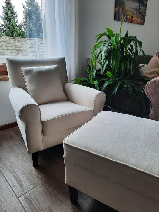 Wygodny i elegancki  fotel klubowy.