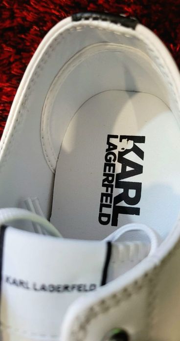 Sapatilhas KARL LAGERFELD. couro. Tamanho 40. 200€