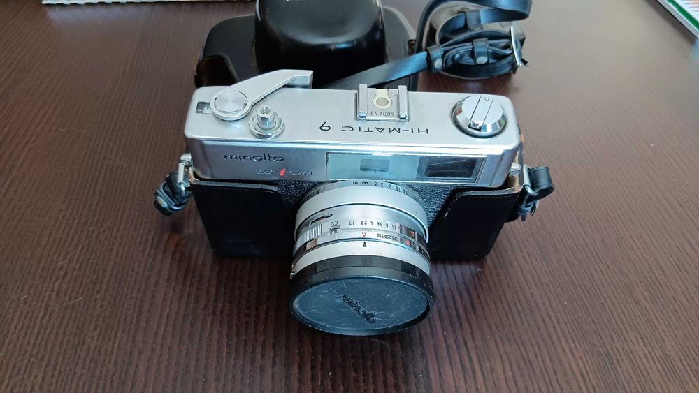 Minolta Hi-Matic 9 Analógica c/ lente minolta 45mm 1.7 + Flash Toshiba