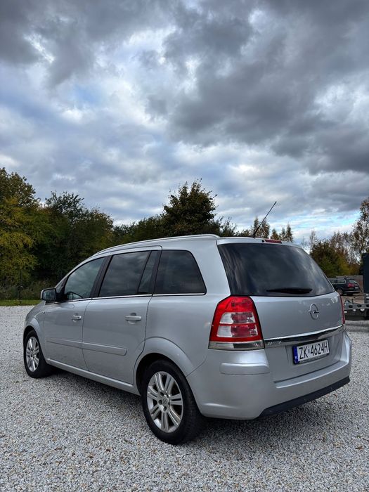 Opel Zafira Zadbany egzemplarz