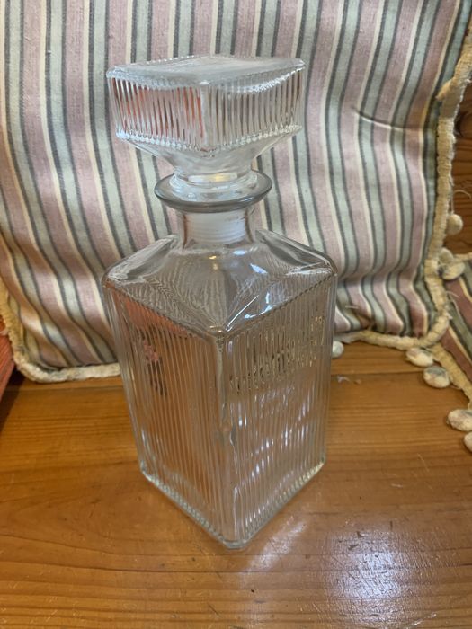 Garrafa vintage de cristal com vedante