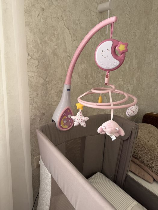 Мобіль        Chicco