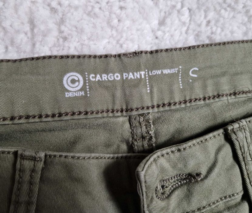 Spodnie damskie jeansowe cargo khaki CUBUS  r. S