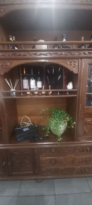 Móvel Castanho de Sala de Estar