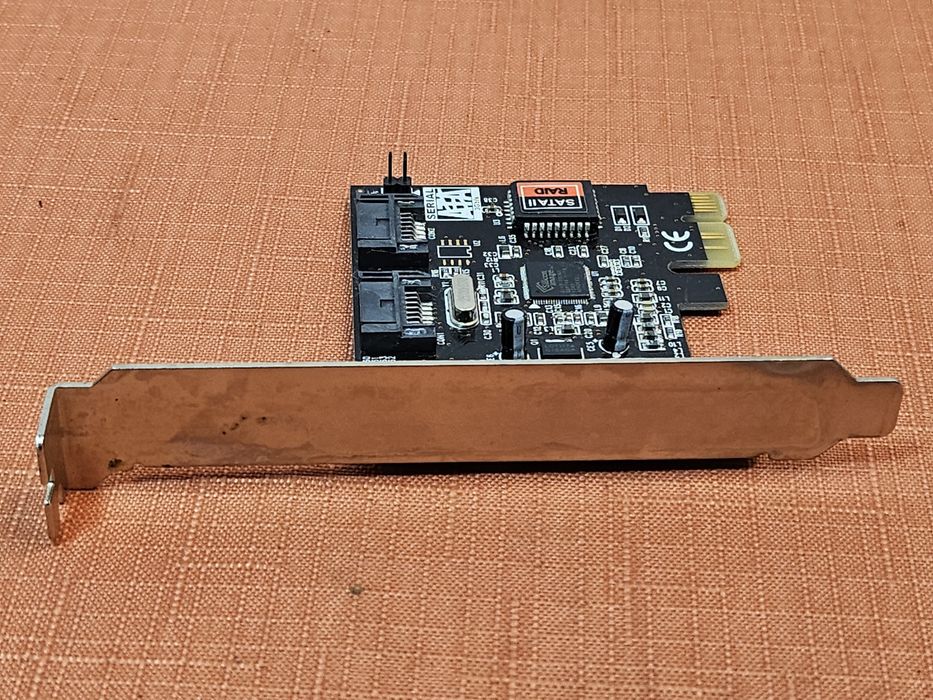 kontroler RAID SATA II na złączu PCI Express (PCIe)