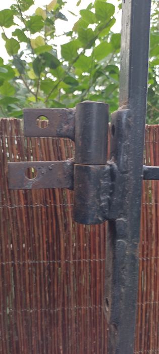Krata drzwi kute